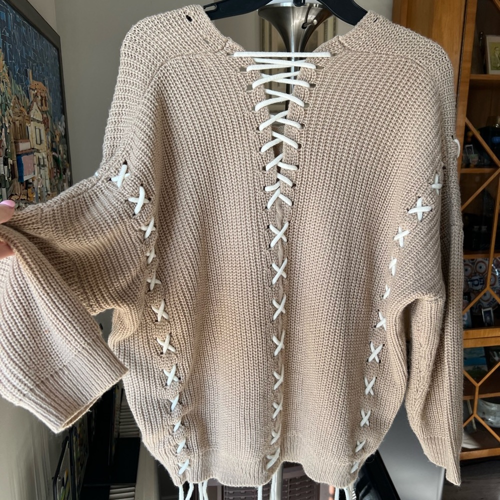 Beautiful warm tan sweater.